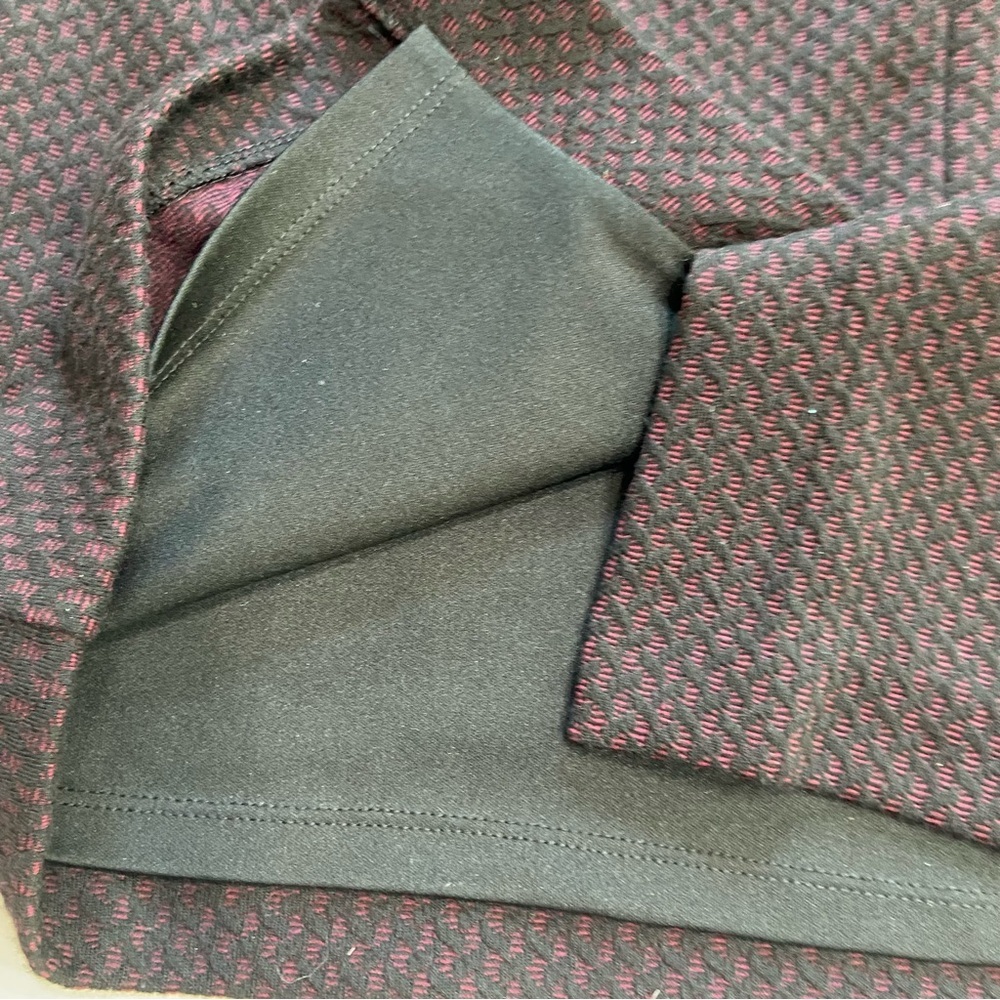 Banana Republic Black Knee-Length Pencil Skirt - Picture 6 of 8